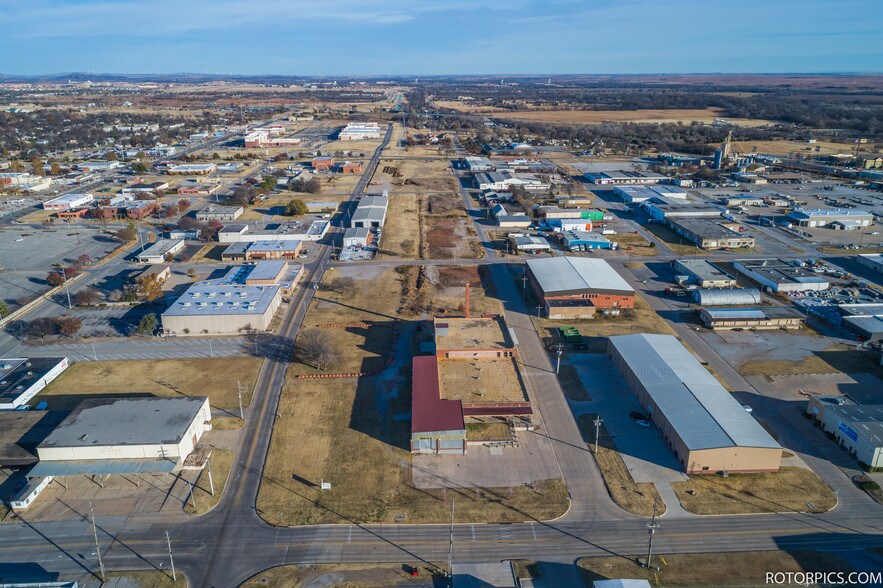 411 SE Larrance St, Lawton, OK à vendre - Photo de l’immeuble – Image 2 sur 16