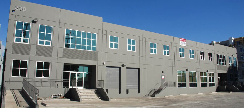 330 S Alameda St, Los Angeles, CA à louer - Photo de l’immeuble – Image 3 sur 6