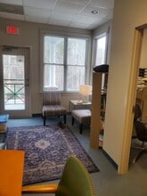 1502 W NC Highway 54, Durham, NC à louer Photo intérieure– Image 2 sur 5