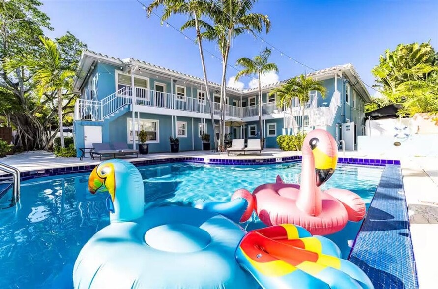 2617 NE 13th Ct, Fort Lauderdale, FL à vendre - Photo principale – Image 1 sur 27