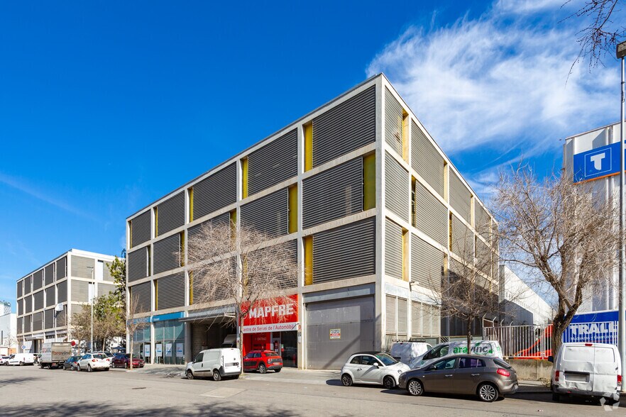 Passatge De Montserrat Isern, 1, L'Hospitalet de Llobregat, Barcelona à vendre - Photo principale – Image 1 sur 1