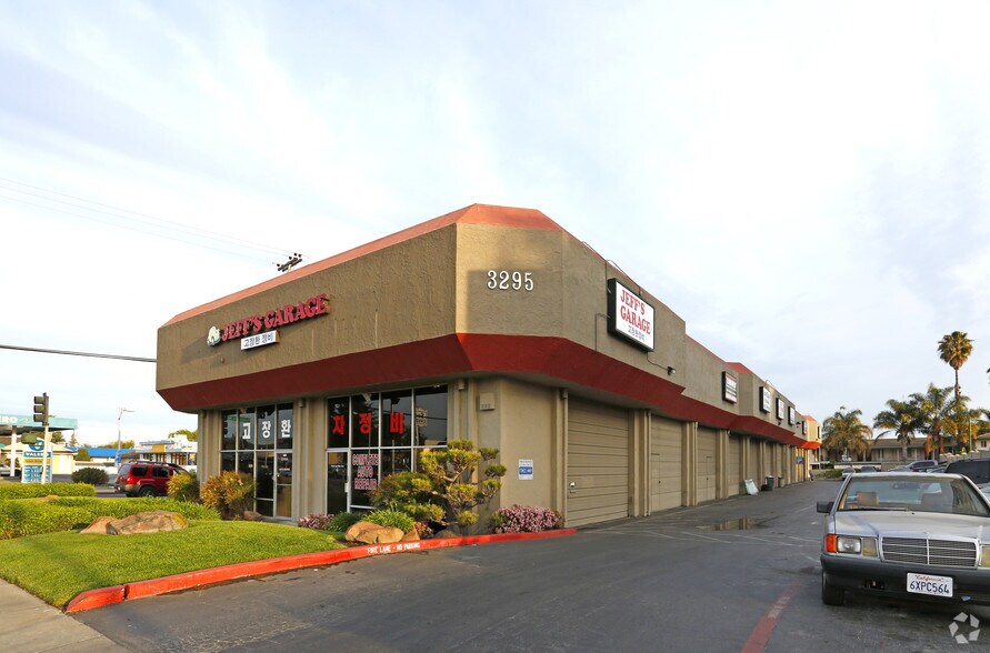 3295 El Camino Real, Santa Clara, CA à louer - Photo principale – Image 1 sur 4
