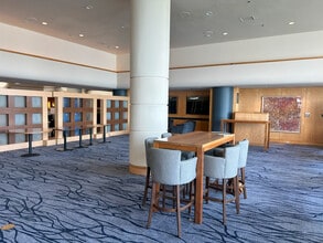 999 Canada Pl, Vancouver, BC à louer Photo intérieure– Image 2 sur 7