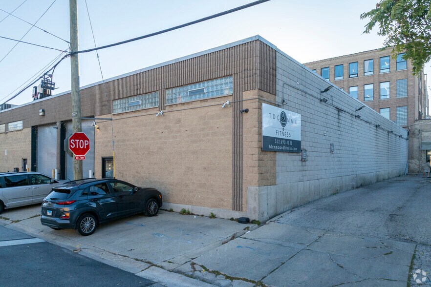 324 N Leavitt St, Chicago, IL à vendre - Photo de l’immeuble – Image 2 sur 9
