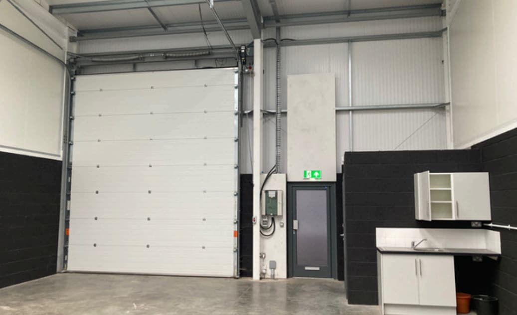 York Road Industrial Est, Malton, NYK YO17 6AB - Lot 7 -  - Photo intérieure - Image 1 of 1