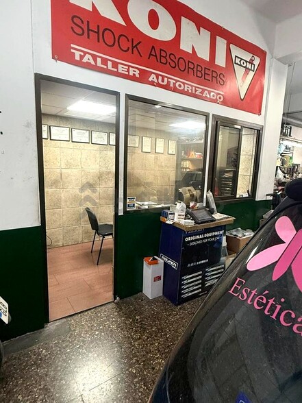 Immeuble residentiel dans València, Valencia à vendre - Photo intérieure – Image 3 sur 4