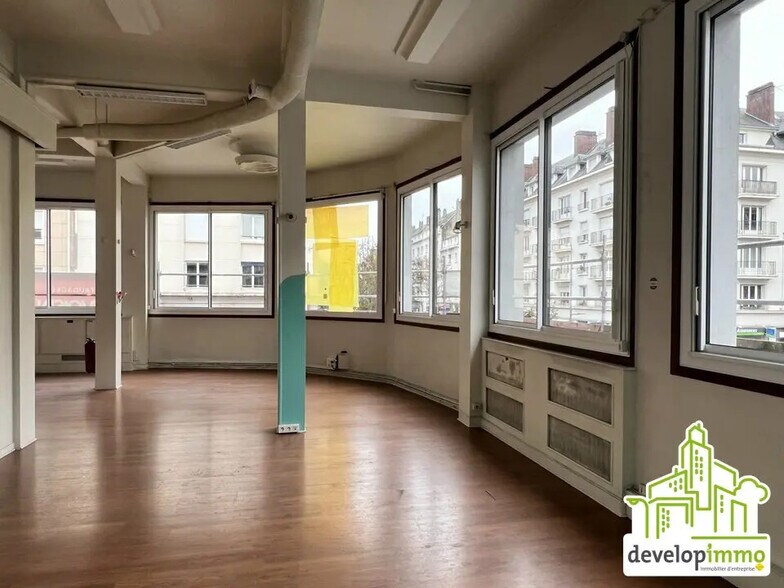 Bureau dans Caen à louer - Photo intérieure – Image 1 sur 12