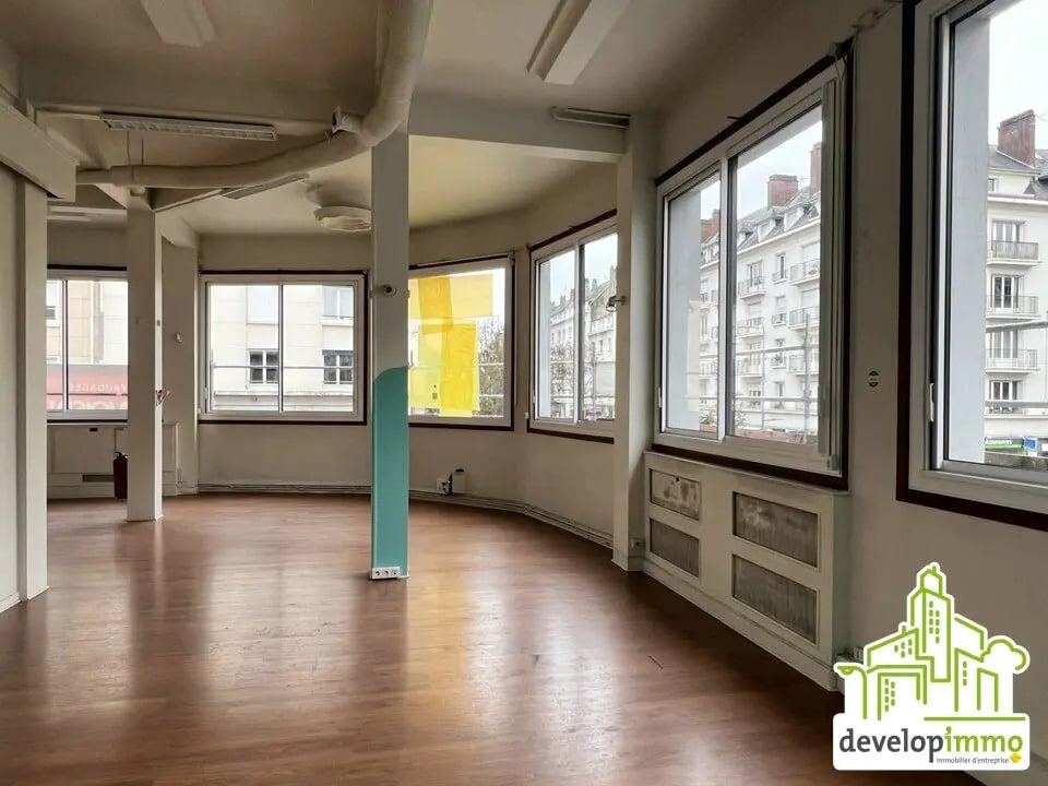 Bureau dans Caen à louer Photo intérieure– Image 1 sur 13