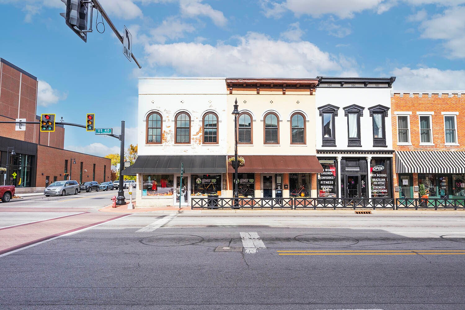 126 W Main St, Plainfield, IN à vendre Photo de l’immeuble– Image 1 sur 37