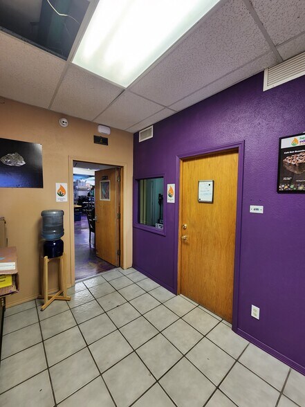 3109 Los Arboles Ave NE, Albuquerque, NM à vendre - Photo intérieure – Image 3 sur 27