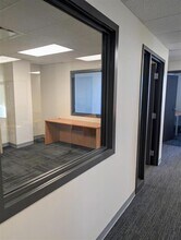 1851 Rue Sherbrooke E, Montréal, QC à louer Photo de l’immeuble– Image 1 sur 9