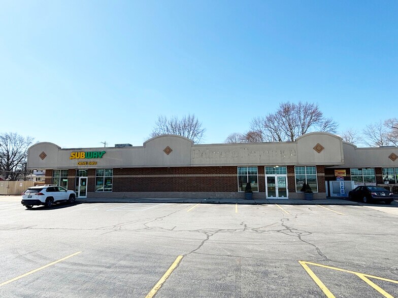 8972 N US Highway 24 E, Roanoke, IN à louer - Photo de l’immeuble – Image 2 sur 8