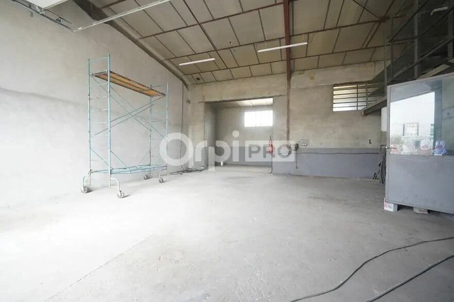 12 Rue Milton Friedman, Charvieu-Chavagneux à louer - Photo de l’immeuble – Image 3 sur 7