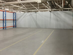 1919 Vineburn Ave, Los Angeles, CA à louer Photo intérieure– Image 1 sur 5