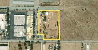 Plus de détails pour 1973 E Westward Ave, Banning, CA - Industriel/Logistique à louer