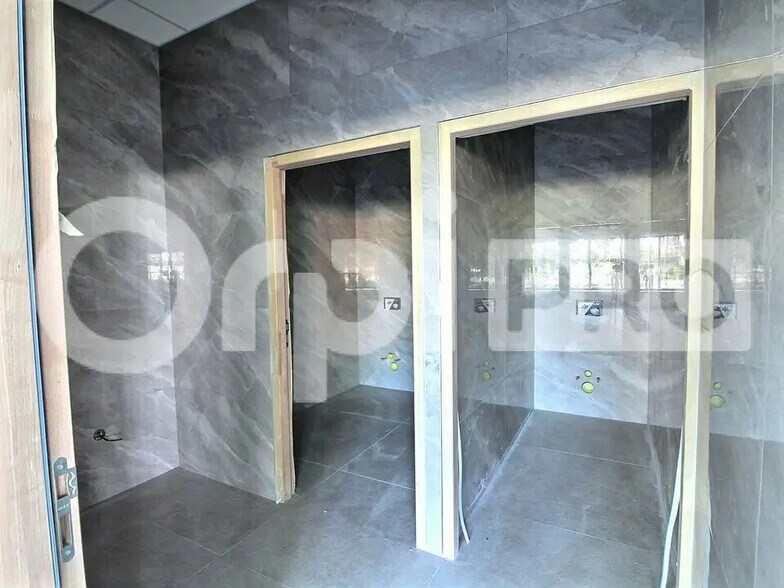 Local commercial dans Serris à louer - Photo de l’immeuble – Image 3 sur 7