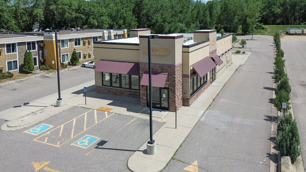 101 W Lind St, Mankato, MN à louer - Photo de l’immeuble – Image 3 sur 59