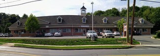 Plus de détails pour 216 Davis St, Oakville, CT - Bureau/Local commercial à louer