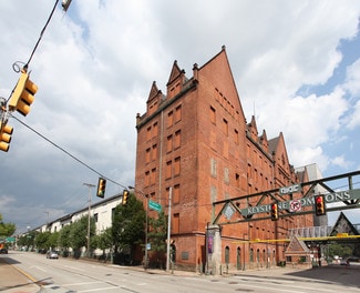 Plus de détails pour 500-698 Braddock Ave, East Pittsburgh, PA - Bureau, Local d'activités à louer
