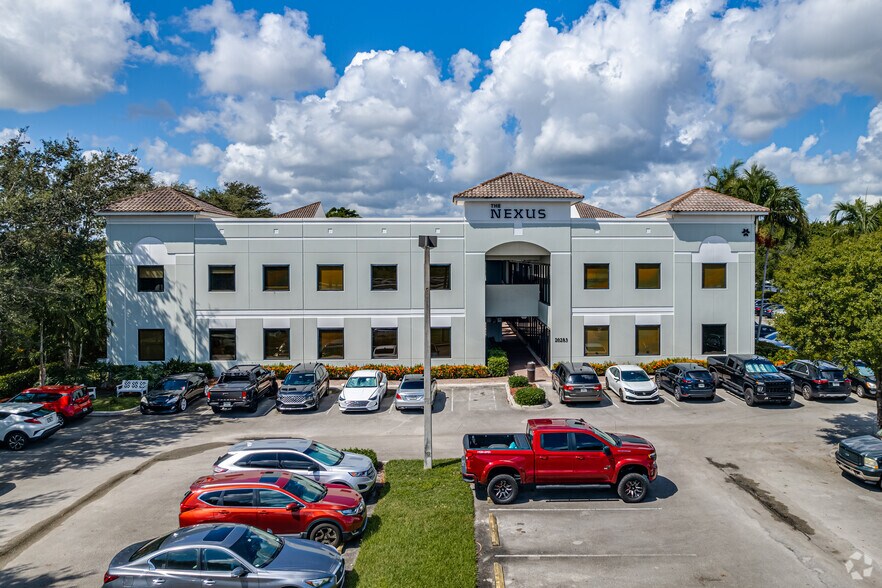 20283 State Road 7, Boca Raton, FL à louer - Photo de l’immeuble – Image 3 sur 11