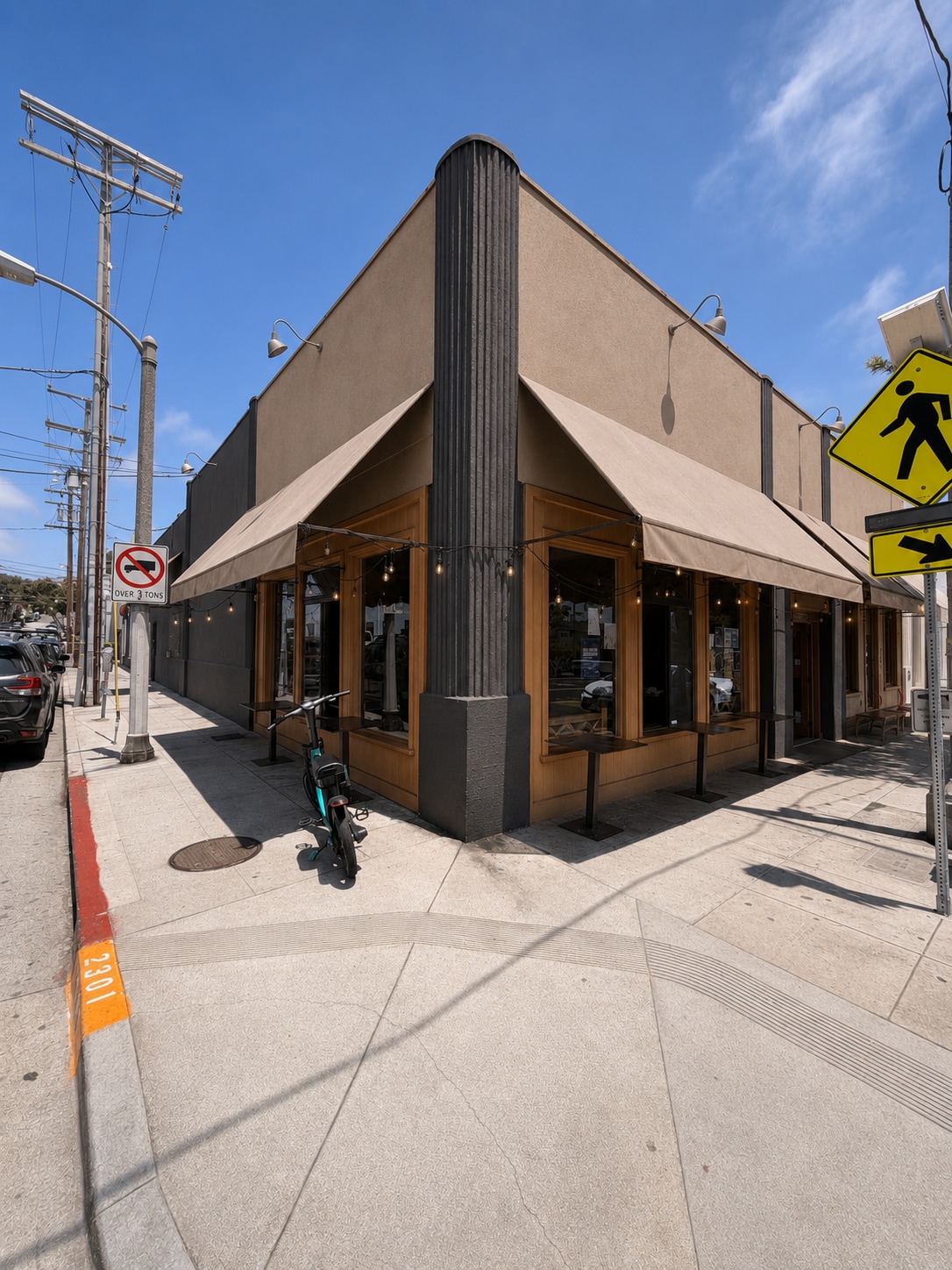 2301-2309 Main St, Santa Monica, CA à louer Photo de l’immeuble– Image 1 sur 5