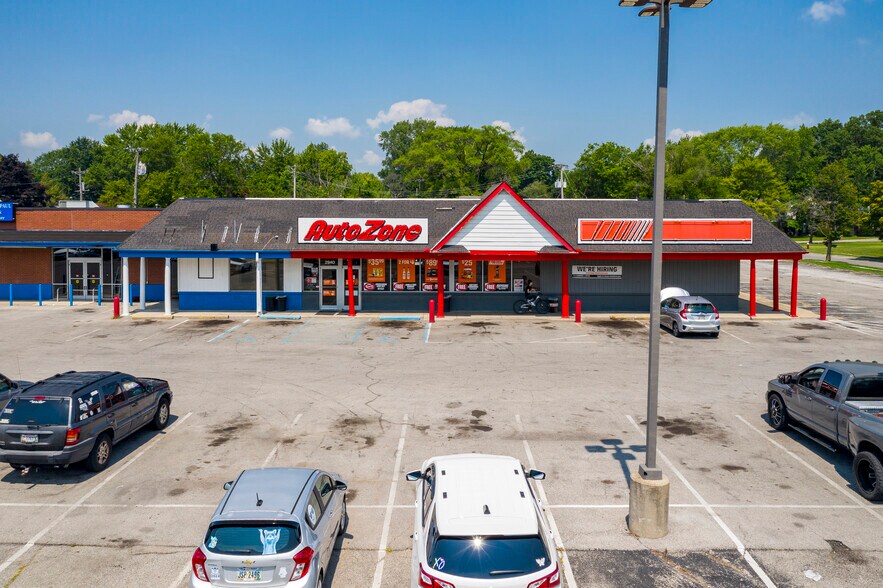 2936-2944 W Sylvania Ave, Toledo, OH à louer - Photo de l’immeuble – Image 2 sur 8