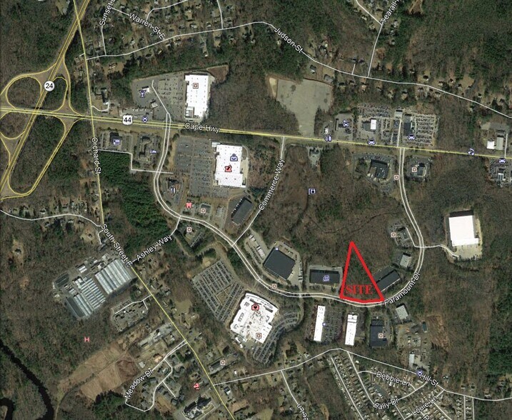 Paramount Dr, Raynham, MA à louer - Photo de l’immeuble – Image 1 sur 2