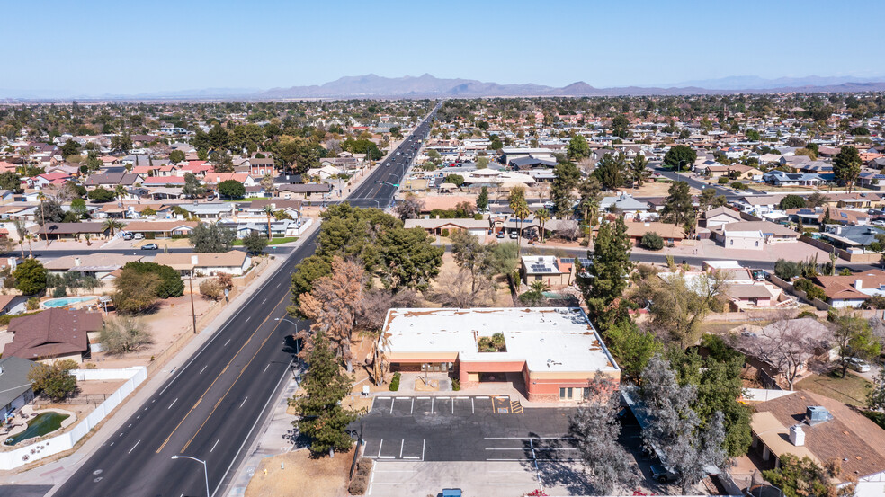 715 N Gilbert Rd, Mesa, AZ à vendre - Photo de l’immeuble – Image 3 sur 14