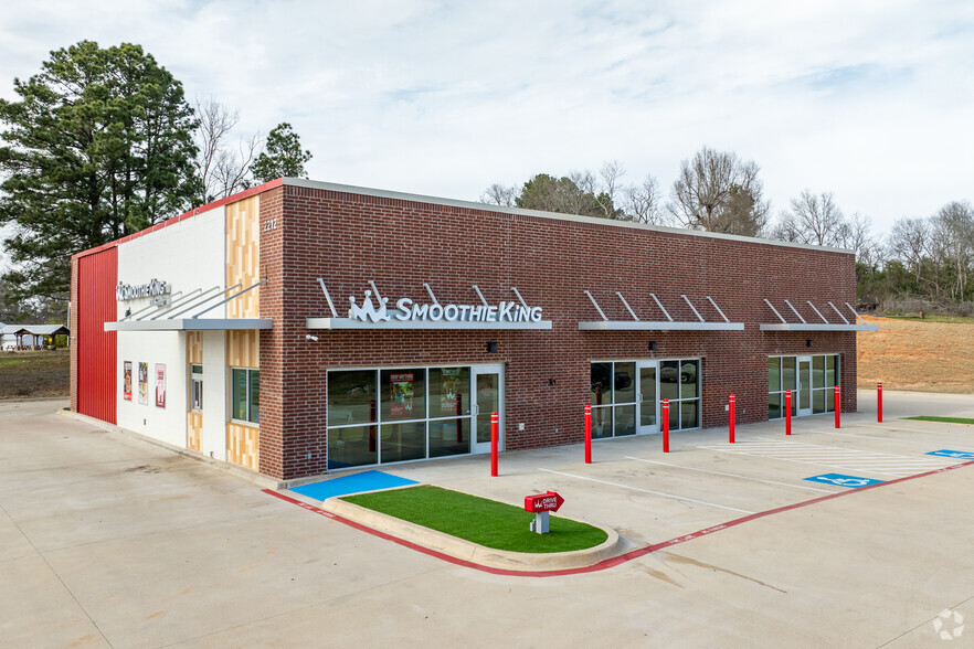 2212 Crockett Rd, Palestine, TX à louer - Photo principale – Image 1 sur 6