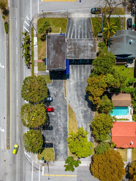 1930 SW 27th Ave, Miami, FL à vendre - Photo de l’immeuble – Image 2 sur 9