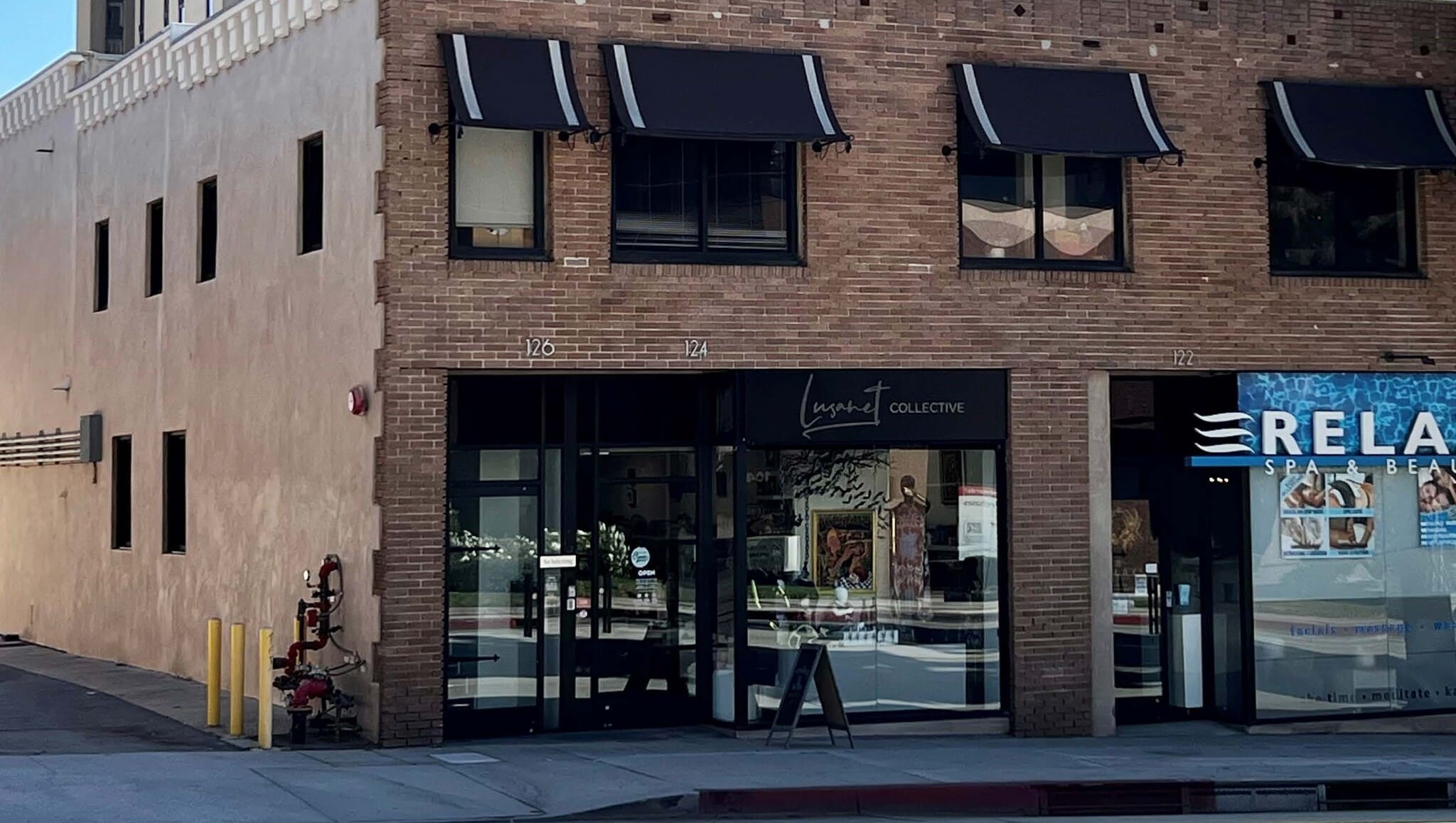 122-126 E Olive Ave, Burbank, CA à louer Photo de l’immeuble– Image 1 sur 7