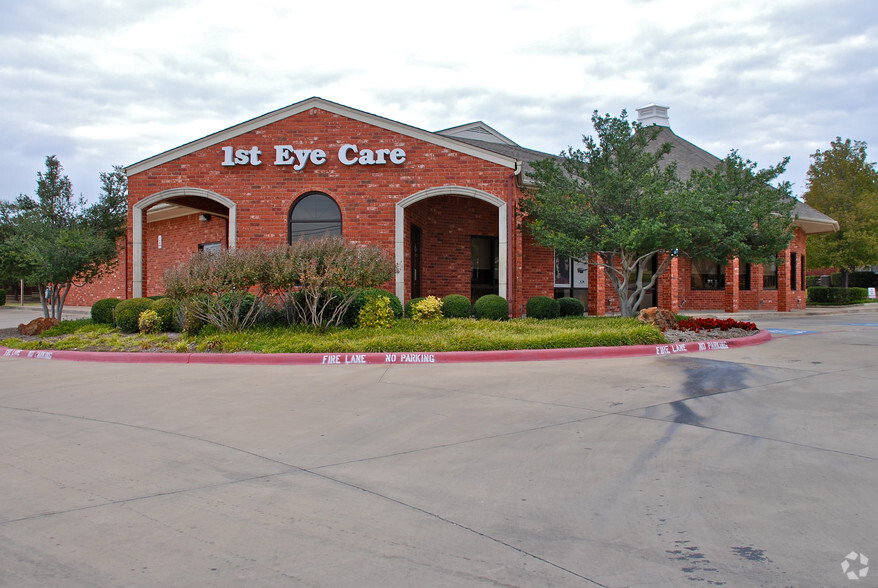 3963 Boat Club Rd, Lake Worth, TX à vendre - Photo de l’immeuble – Image 2 sur 38