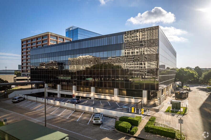 3800 Buffalo Speedway, Houston, TX à louer - Photo de l’immeuble – Image 3 sur 5