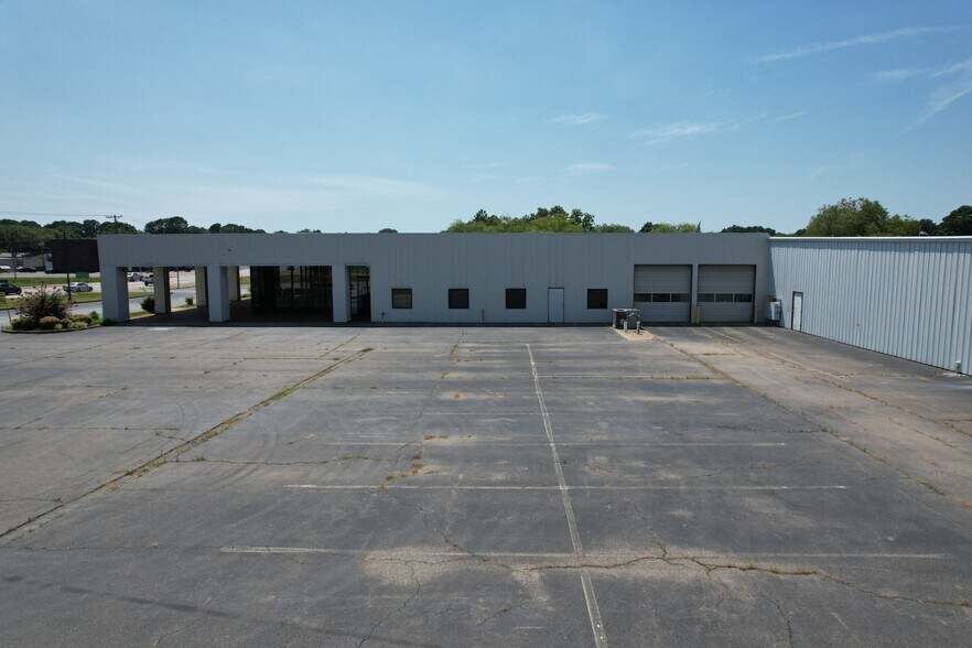 2000 E Race Ave, Searcy, AR à vendre - Photo de l’immeuble – Image 3 sur 21