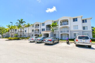Plus de détails pour 13770-13820 NE 3rd Ct, North Miami, FL - Logement à vendre