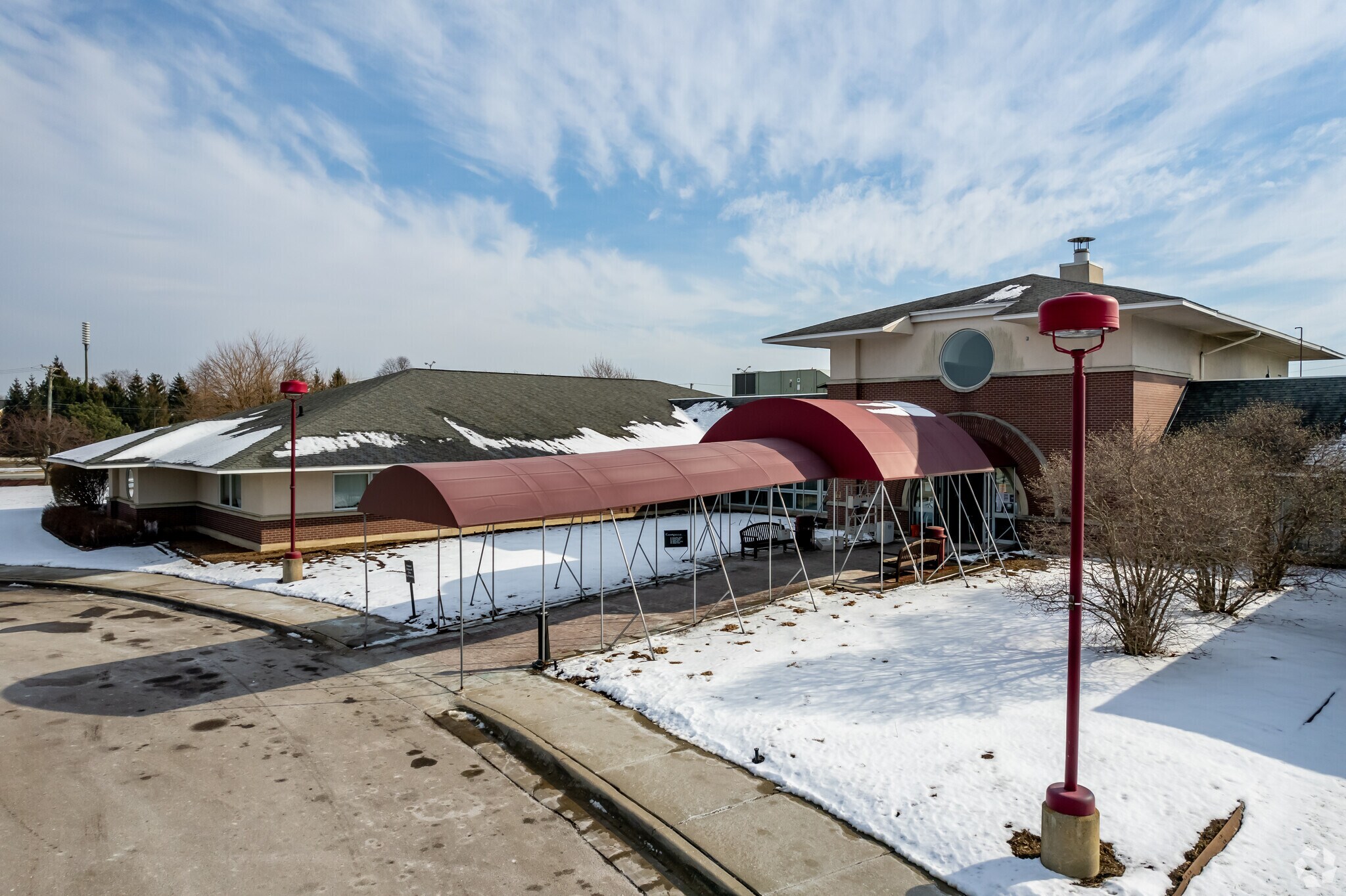 37771 Schoenherr Rd, Sterling Heights, MI à louer Photo principale– Image 1 sur 5