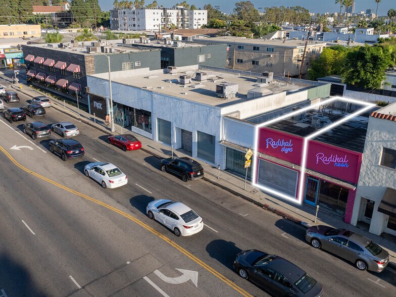 7970-7972 Melrose Ave, Los Angeles, CA à louer - Photo de l’immeuble – Image 2 sur 4