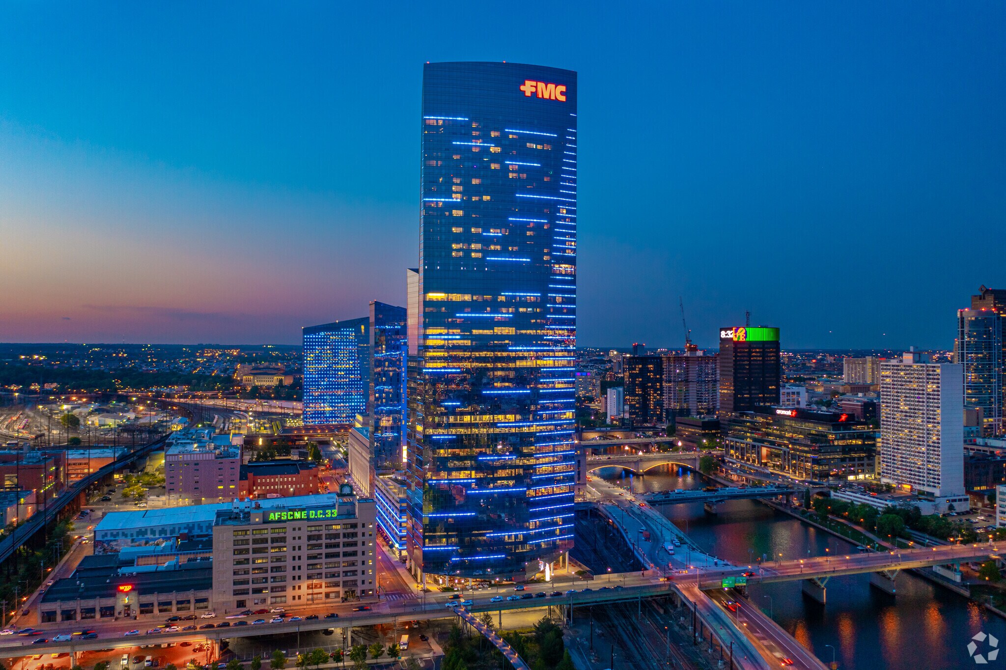 2929 Walnut St, Philadelphia, PA à louer Photo principale– Image 1 sur 20