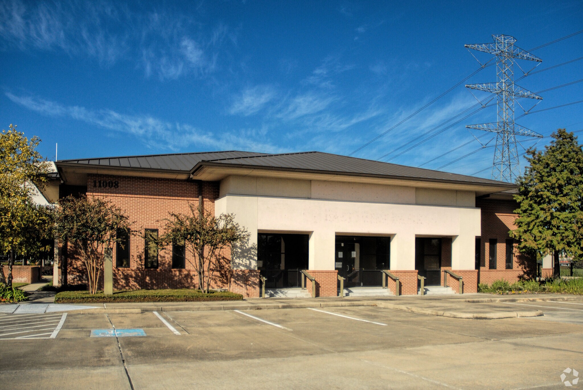 11008 Bellaire Blvd, Houston, TX à vendre Photo de l’immeuble– Image 1 sur 4