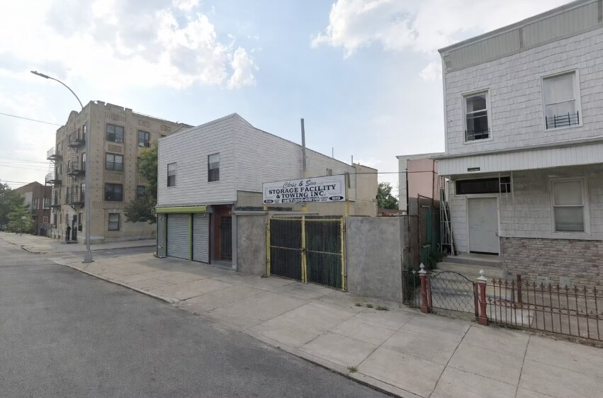 633 Glenmore Ave, Brooklyn, NY à vendre - Photo de l’immeuble – Image 2 sur 3