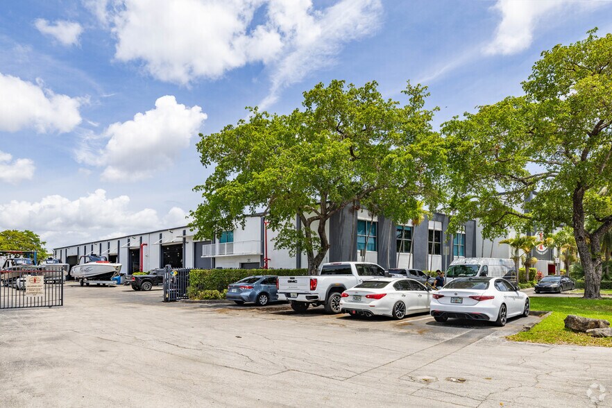 4355 NW 128th St, Opa Locka, FL à vendre - Photo de l’immeuble – Image 2 sur 7
