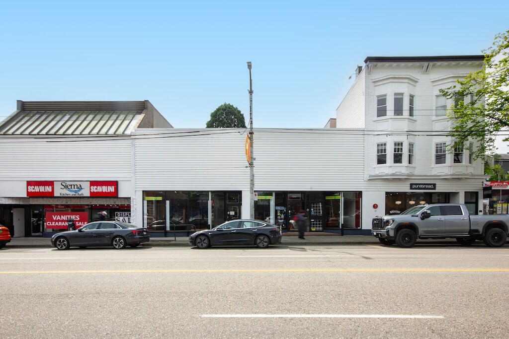 1866 4th Av W, Vancouver, BC à louer Photo de l’immeuble– Image 1 sur 3