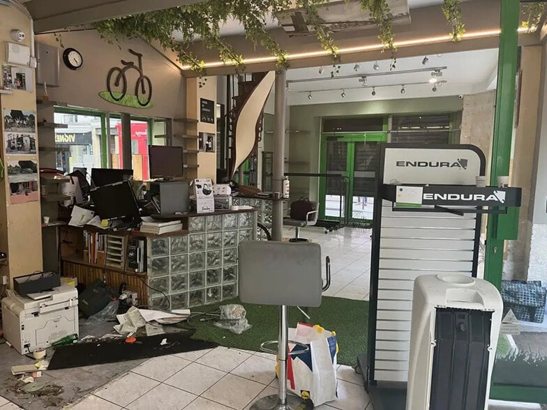 14 Rue Poissonnière, Paris à louer - Photo de l’immeuble – Image 2 sur 9