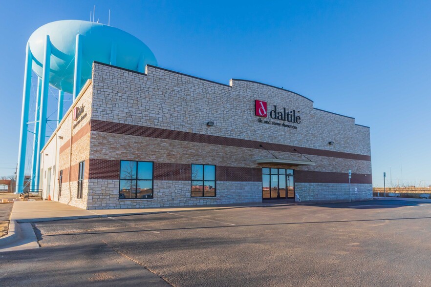 9005 Roach Dr, Amarillo, TX à louer - Photo de l’immeuble – Image 3 sur 19