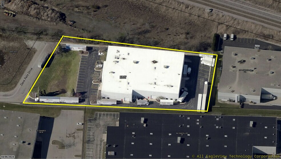 795-805 Dave Pate Dr, Roselle, IL à louer - Photo de l’immeuble – Image 3 sur 11