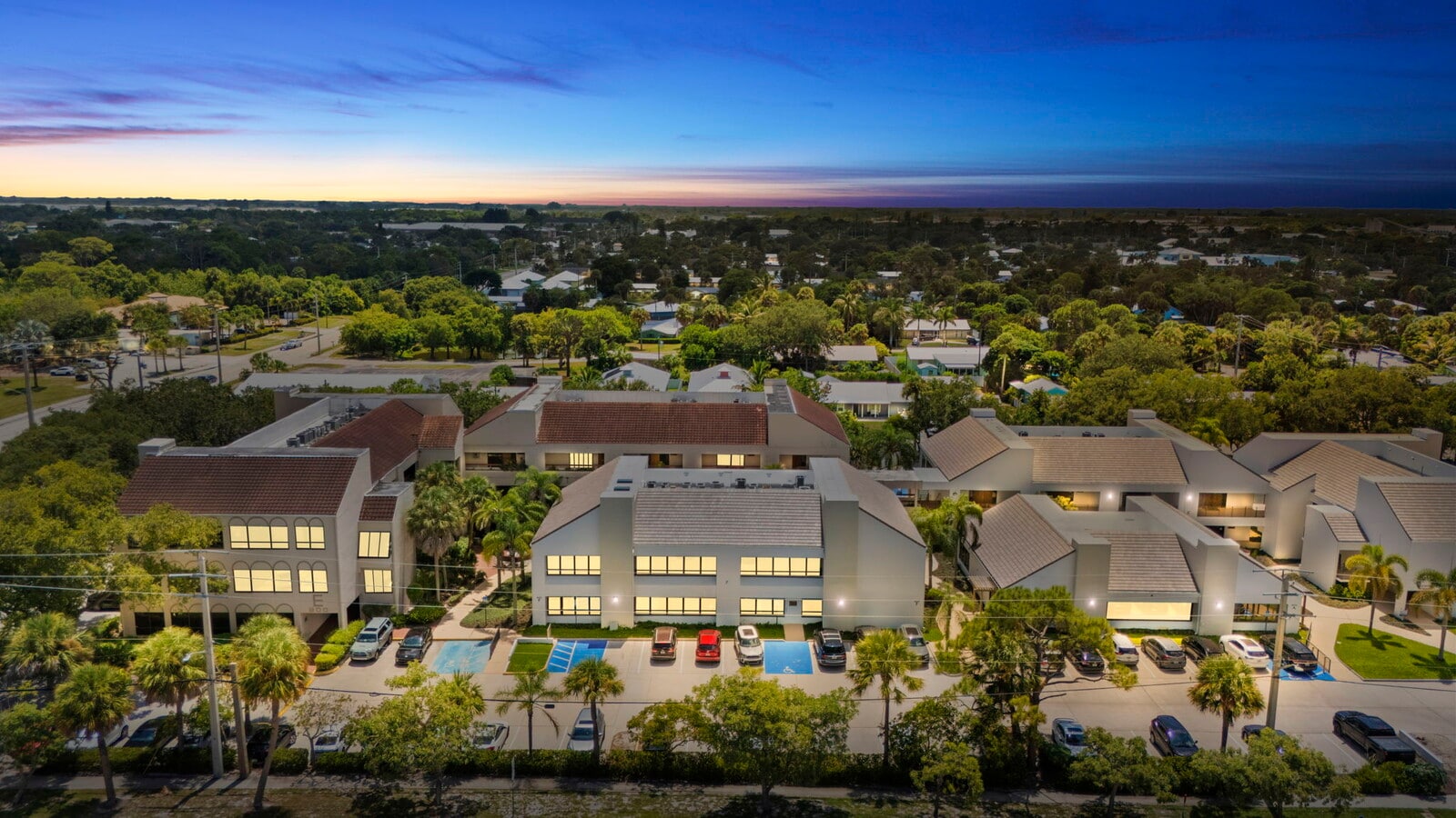 900 SE Ocean Blvd, Stuart, FL 34994 - Lot 256-F - - Photo intérieure - Image 1 of 34