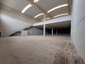 Industriel/Logistique dans Sant Esteve Sesrovires, Barcelona à louer Photo intérieure– Image 2 sur 7