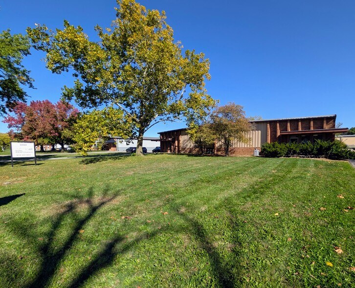 2080-2090 Fairwood Ave, Columbus, OH à louer - Photo de l’immeuble – Image 1 sur 6