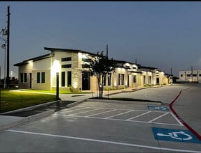 21777 Merchants Way, Katy, TX à louer Photo de l’immeuble– Image 1 sur 12