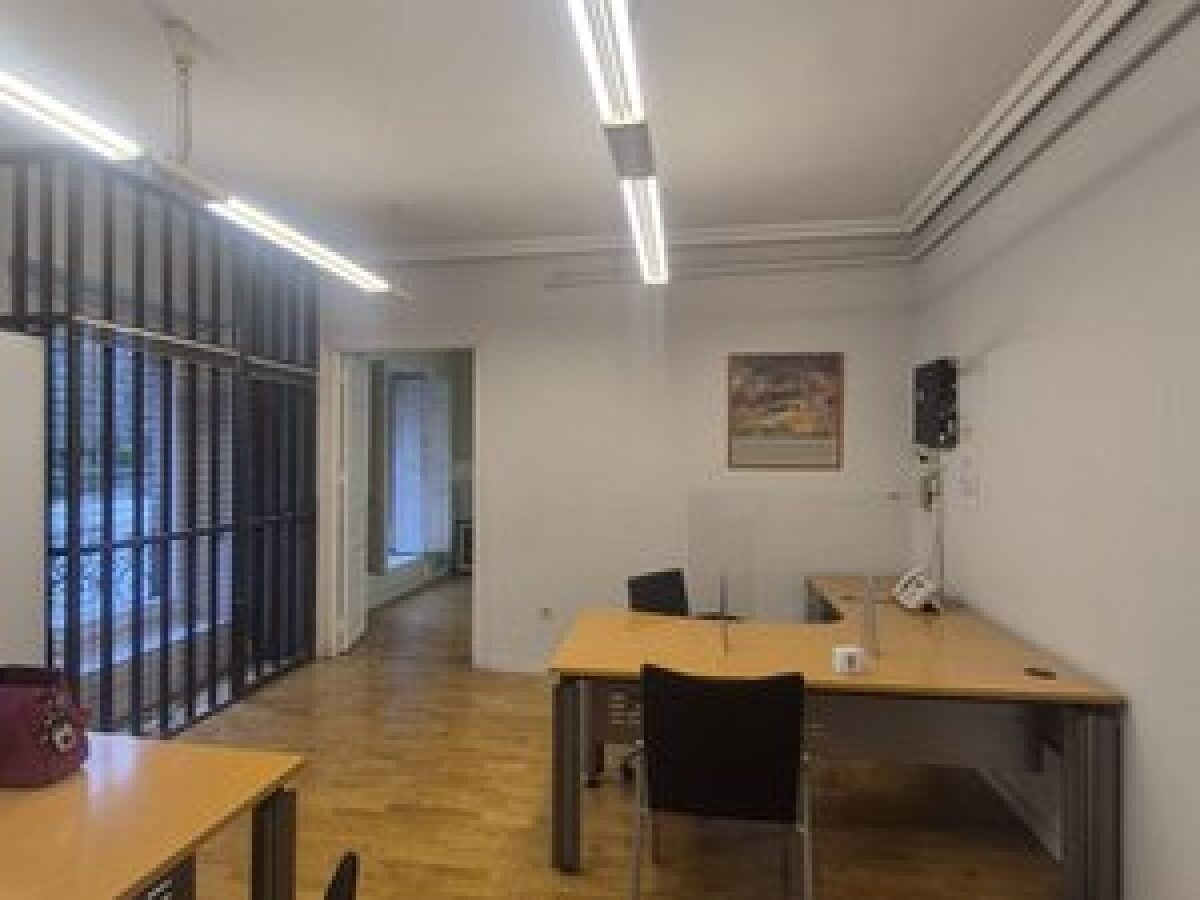 Bureaux/Local commercial dans Ávila, Ávila à louer Photo intérieure– Image 1 sur 4